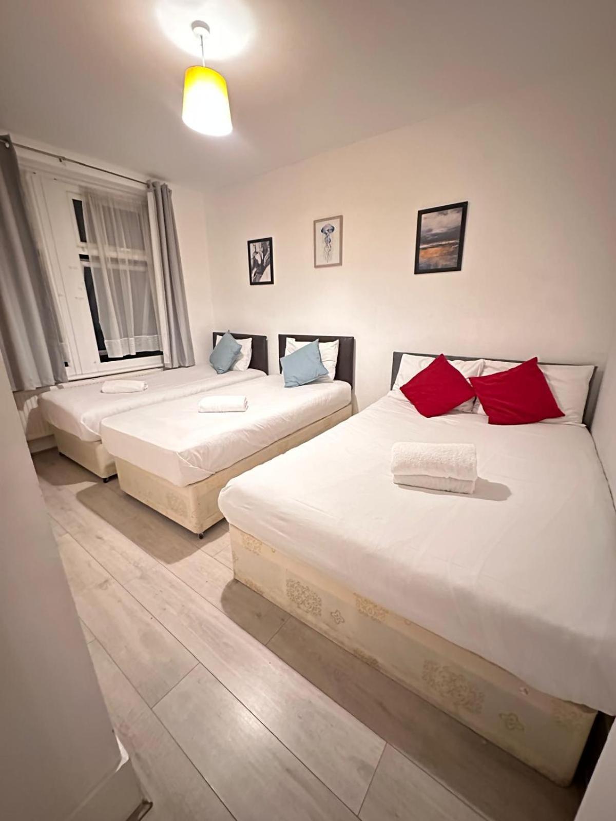 Lovely 2 Bed Flat 2 Floor Miles London Exterior photo